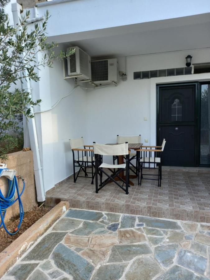 Apartment Flisvos *