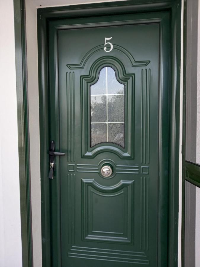 Flisvos Apartment