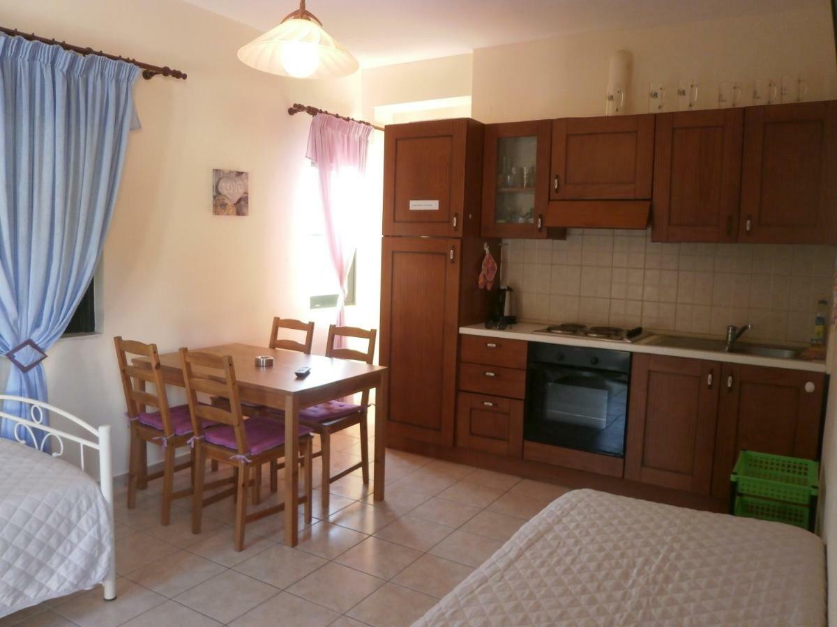 Apartment Flisvos