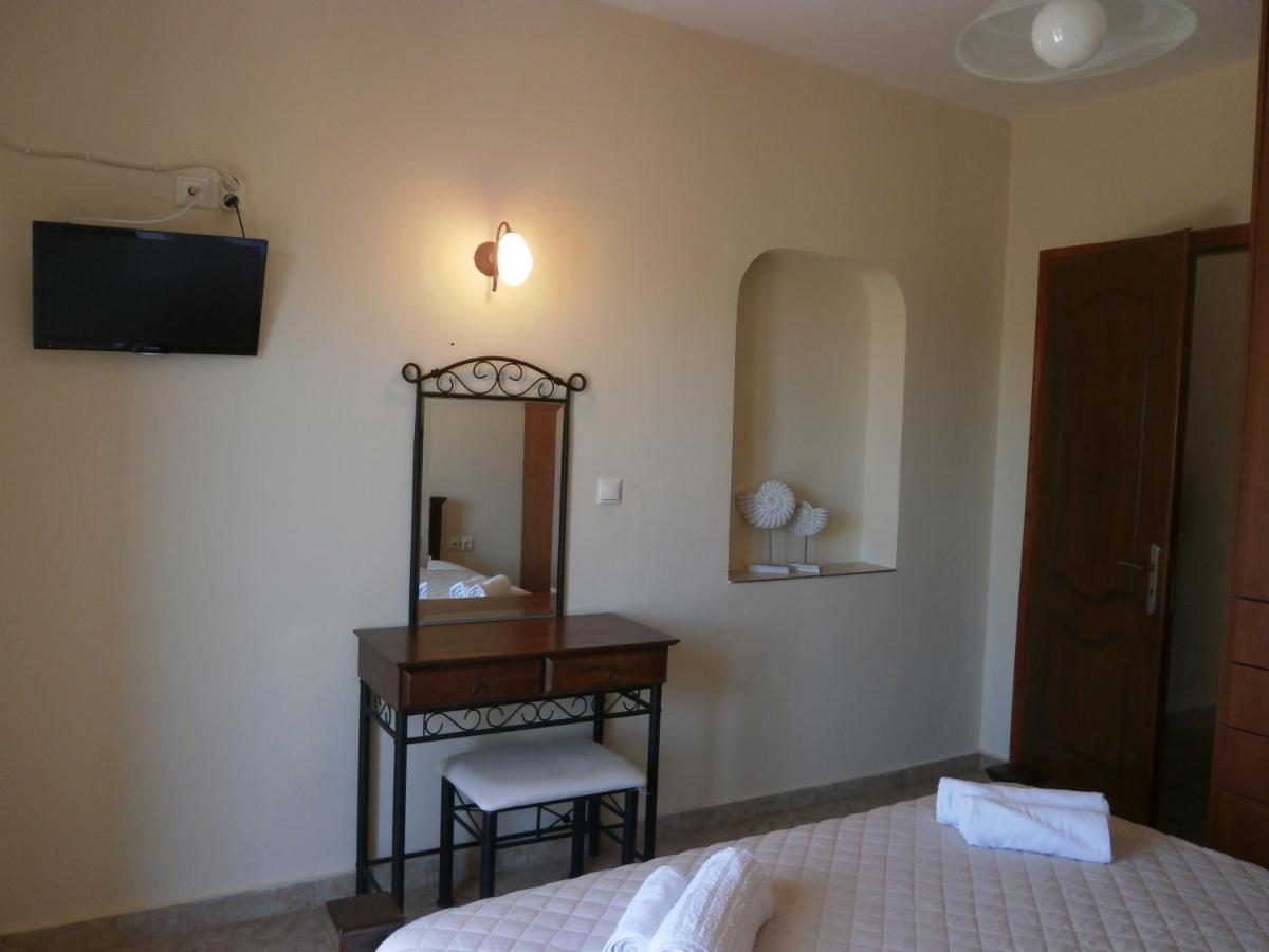 Apartment Flisvos *